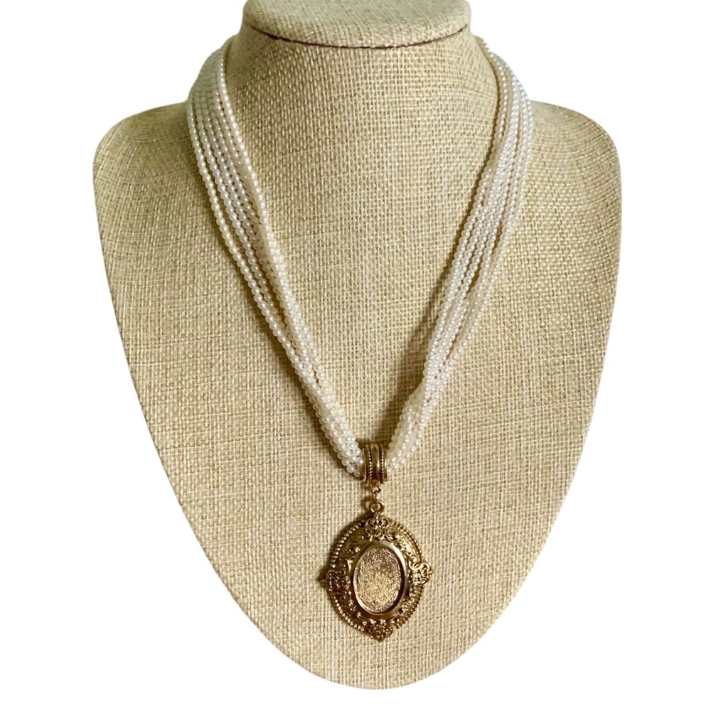 1928 multi-strand faux pearl pendant necklace